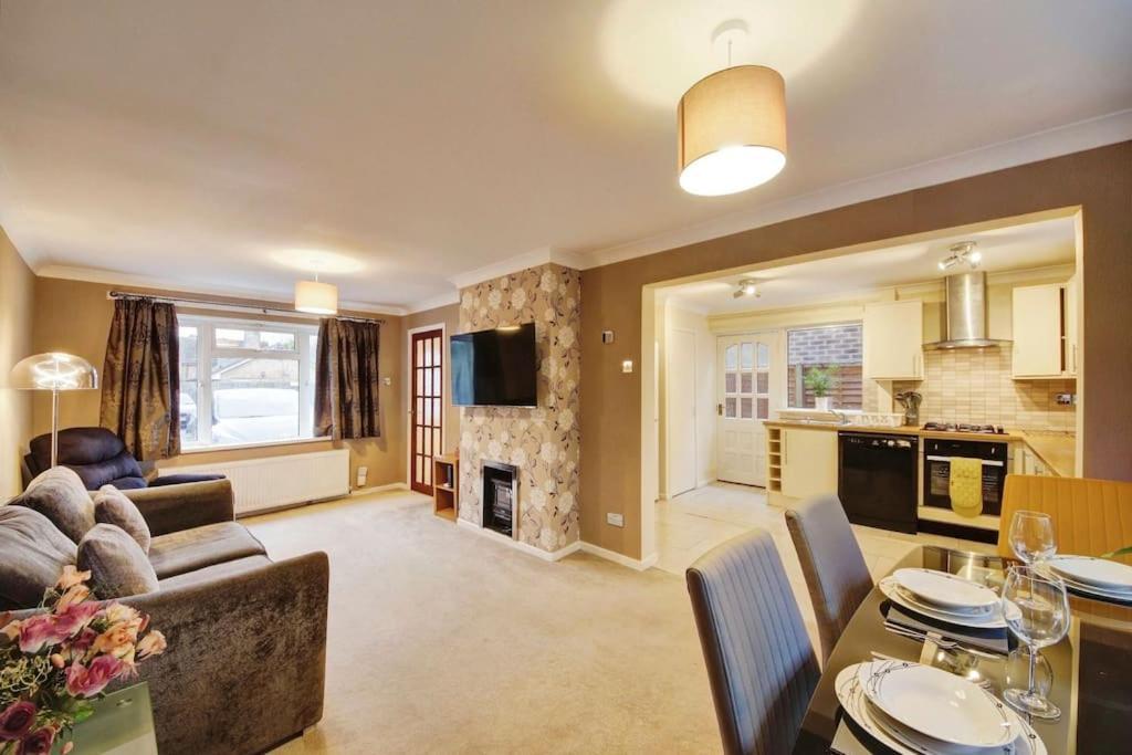 Beautiful Home Close To Town Free Netflix, Wifi Solihull Exteriér fotografie