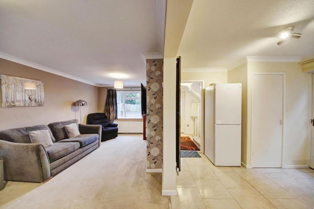 Beautiful Home Close To Town Free Netflix, Wifi Solihull Exteriér fotografie