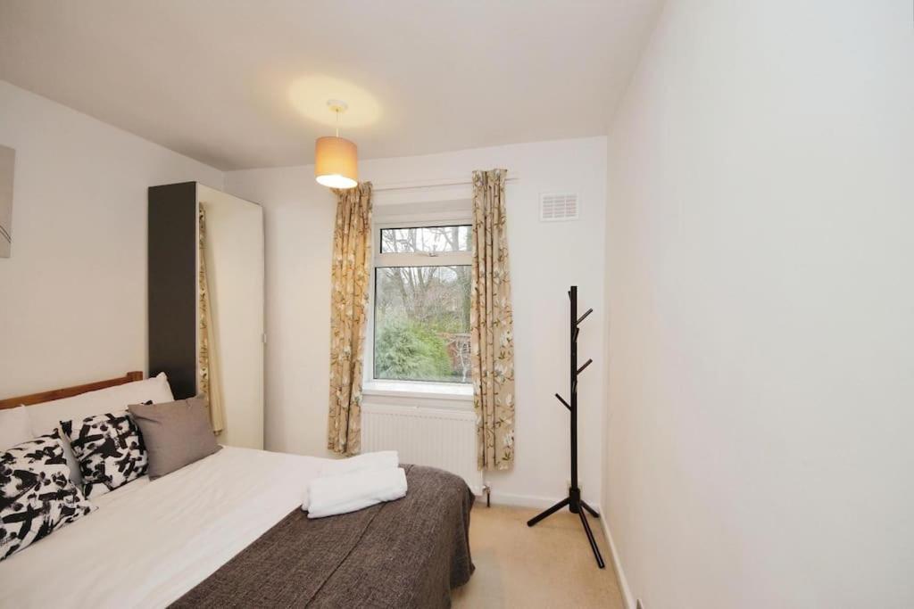 Beautiful Home Close To Town Free Netflix, Wifi Solihull Exteriér fotografie